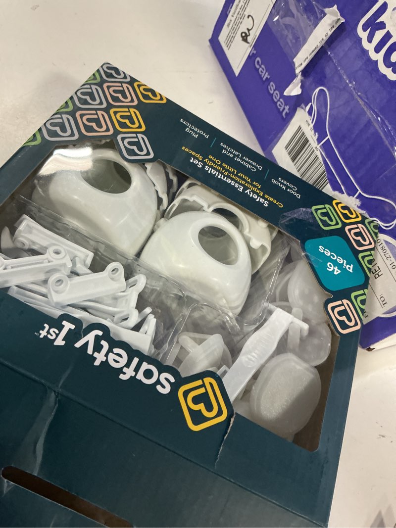 Condition photo showing Good Condition for safety 1st white plastic childproofing kit 46 pc