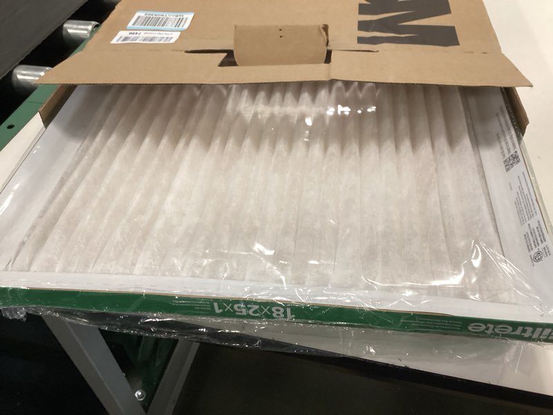 Condition photo showing Good Condition for Filtrete 18x25x1 AC Furnace Air Filter 4 Pieces 