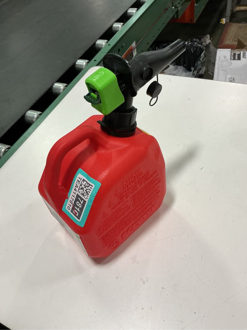 Condition photo showing Good Condition for FR1G101 SmartControl Gas Can, Adjustable Flow Rate, 1 Gallon - Quantity 6