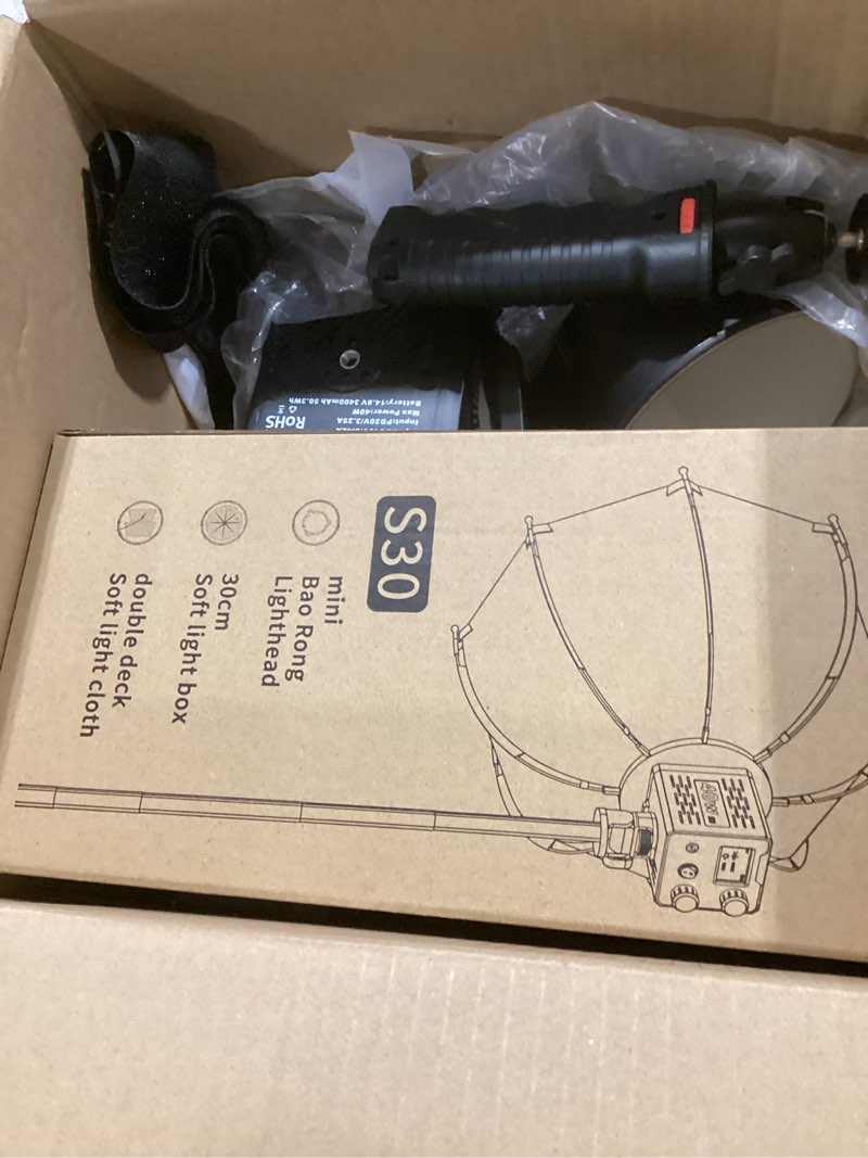 Condition photo showing Good Condition for M60 Handle LED Video Light with Soft Box Protable Mini COB LED Bi-Color 2500-8500K CRI?95 TLCI?97 Built-in 3400mAh Battery Photo Studio Lights Vlog Shoot Fill Lighting 8 Scenes (M60 with Soft Box)