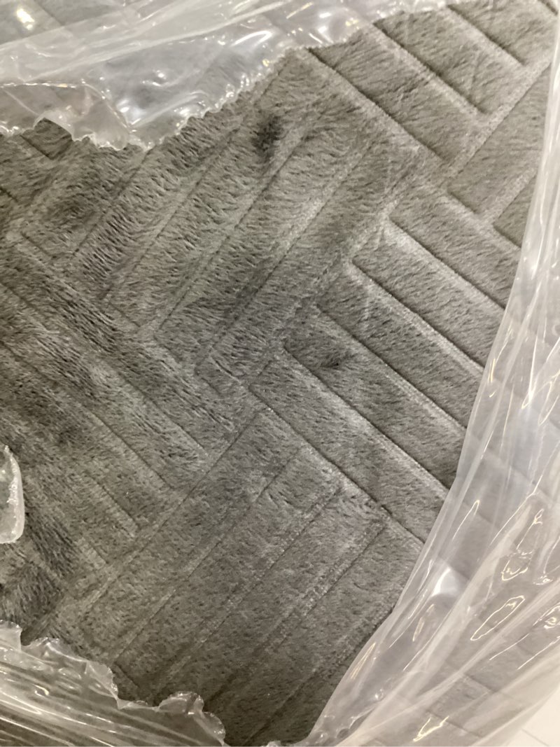 Condition photo showing New/Like New for bedsure waterproof couch cover for dogs washable - waterproof blanket for large dogs couch sofa bed cozy, lightweight furniture protector for pet cat quick drying, charcoal, 52x82in 52x82 inch charcoal