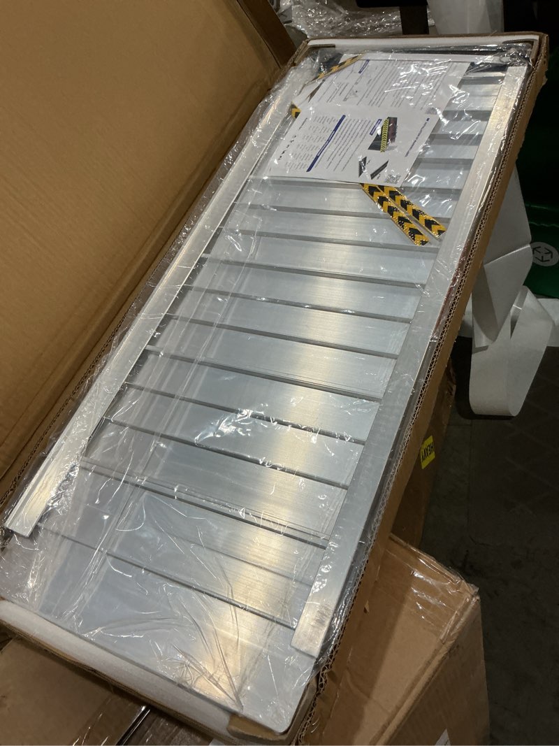 Condition photo showing Good Condition for fachnuo 3 feet portable wheelchair ramp, non-skid aluminum handicap ramps with handle, folding threshold wheel chair ramp for home steps, stairs, entry, threshold, curbs, stairs, 800lbs capacity aluminum 3ft(using height 3-9'')