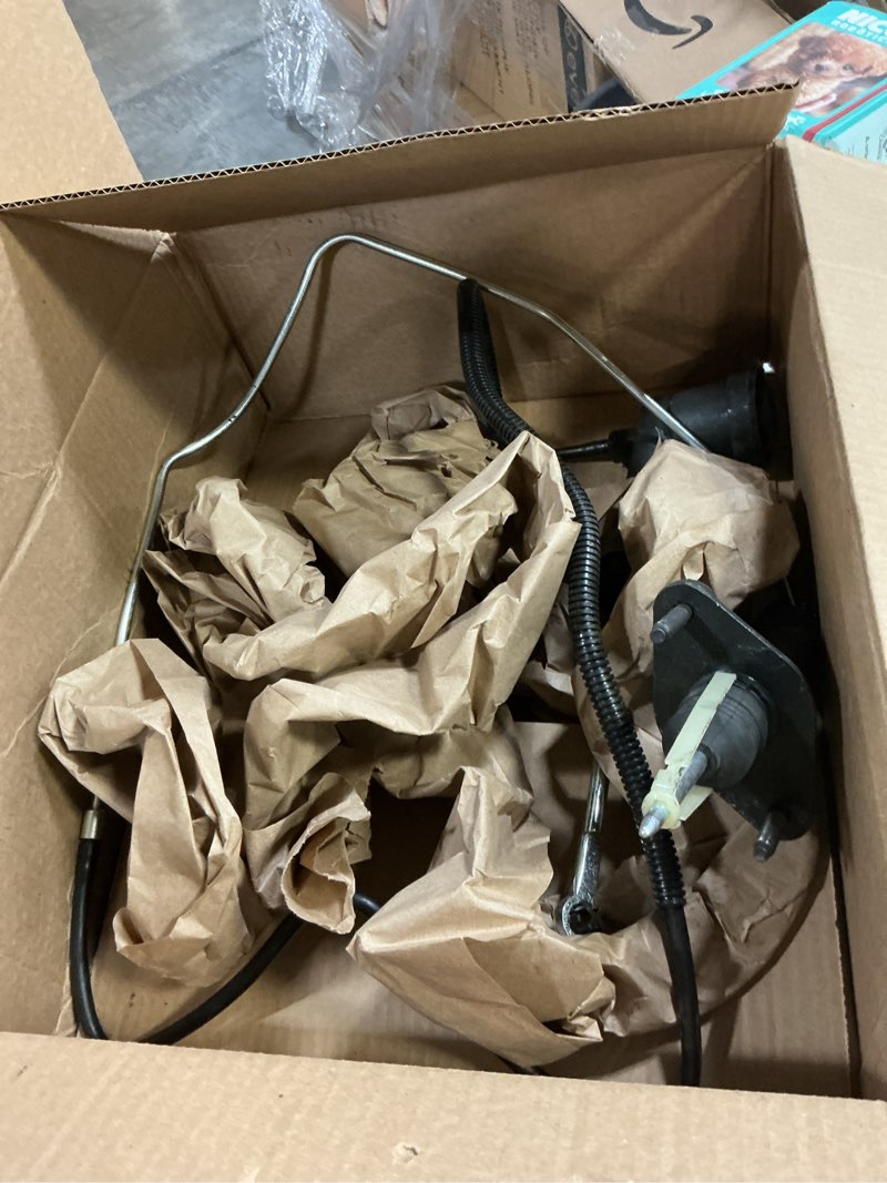 Condition photo showing As Is for maXpeedingrods Clutch Master and Slave Cylinder Assembly for Chevy GMC C1500 C2500 C3500 K1500 K2500 K3500 1992-1995, Replace# 12385527, 10328CC, 12387711, CC649028