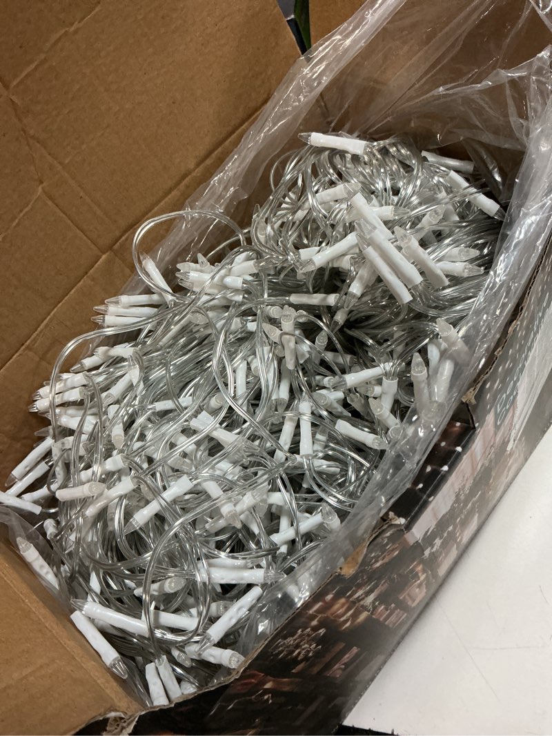 Condition photo showing Good Condition for 1332 led 132ft christmas lights with 296 drops, 12 modes dimmable cool white outdoor hanging lights with timer memory, waterproof curtain lights for home bedroom indoor tree window roof fence wedding cool white 1332led 131 ft with 296 drops