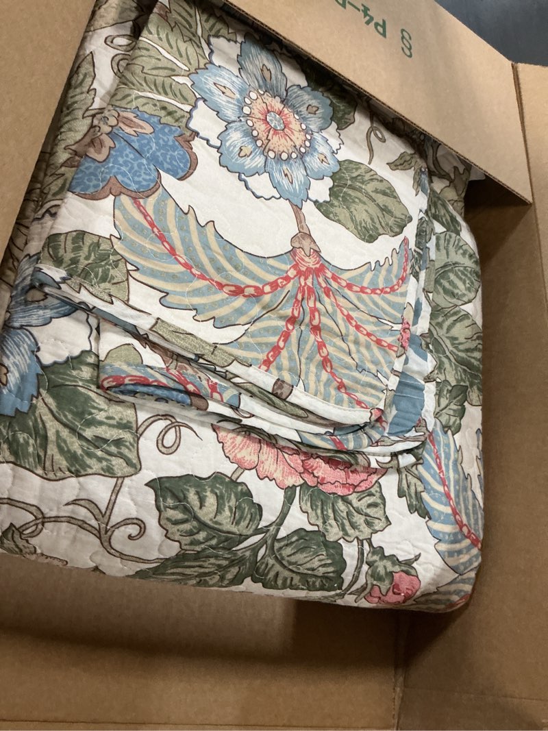 Condition photo showing Good Condition for lush decor sydney reversible cotton quilt set, 3 piece set, king/california king, green & blue - cotton bedding set - blue floral quilt - cottage decor - bedding king size green & blue king/california king