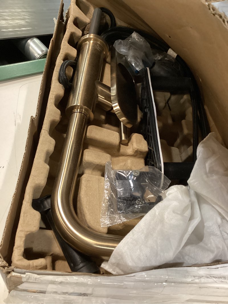 Condition photo showing Good Condition for Delta Nicoli Brushed Gold U-Spout Kitchen Faucet with Pull Down Sprayer, Modern Single Hole Kitchen Sink Faucet, Single Handle, Champagne Bronze 19868LF-CZ