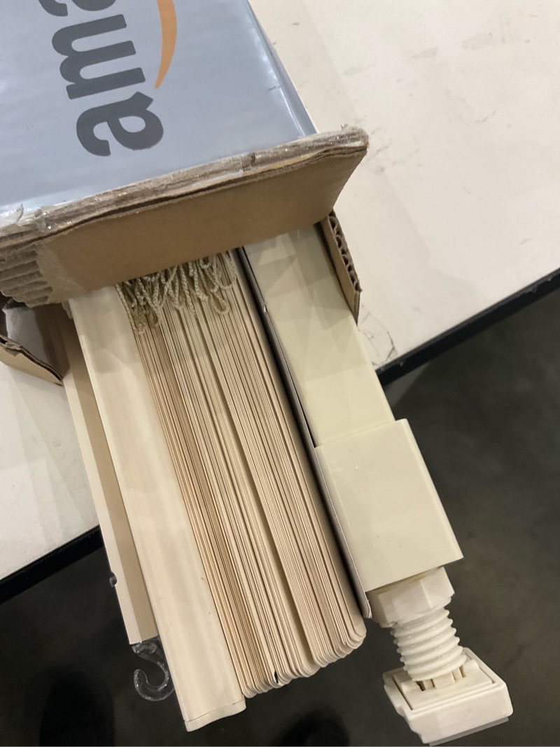 https://lotting-media.assets.bidfta.com/lotting_d313e8a9-6528-4c70-a757-0f8a41f91a5d