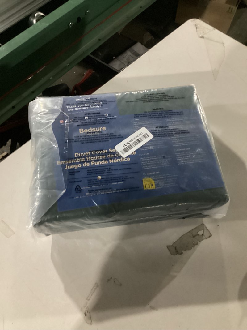 Condition photo showing New/Like New for Bedsure Duvet Cover Queen Size with Fitted Sheet - 4 Pieces Prewashed Cotton-Like Extra Soft Bedding Set, Includes 1 Duvet Cover 90x90 Inches, 2 Pillow Shams, 1 Fitted Sheet, Dark Grey 04 - Dark Grey (No Comforter) Queen (With Fitted Sheet)