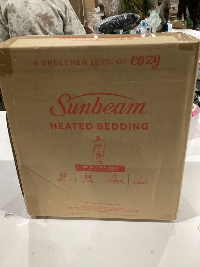 Condition photo showing New/Like New for Sunbeam Royal Ultra Fleece Heated Electric Blanket Queen Size, 90" x 84", 12 Heat Settings, 12-Hour Selectable Auto Shut-Off, Fast Heating, Machine Washable, Warm and Cozy, Iron Iron Queen
