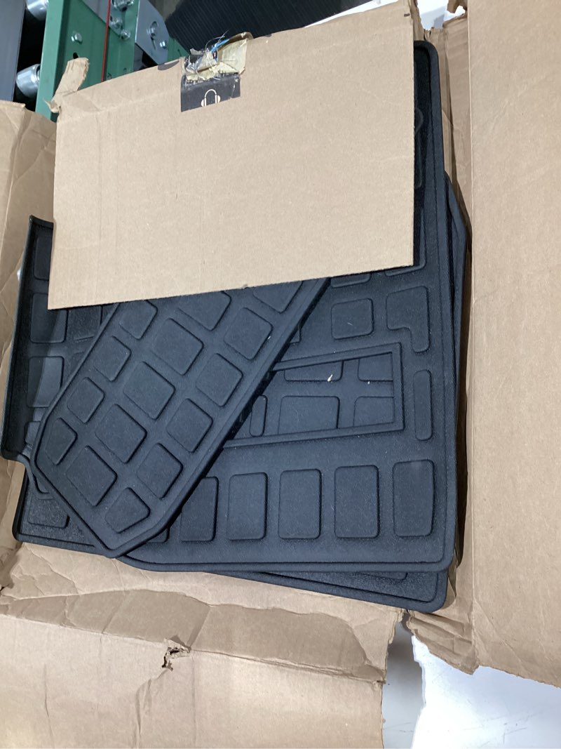 Condition photo showing Good Condition for dattumar back seat cover compatible with 2010-2024 toyota 4 runner 7 seat cargo liner trunk mat tpe all weather back seat cover protector 2023 4runner 7-seater accessories (2nd row backrest mats)
