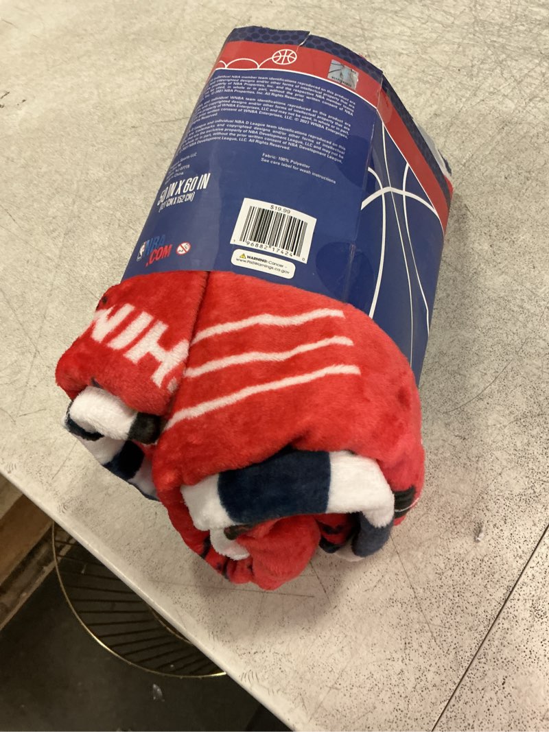 Condition photo showing Good Condition for nba washington wizards 50"x60" game tech ultra soft blanket