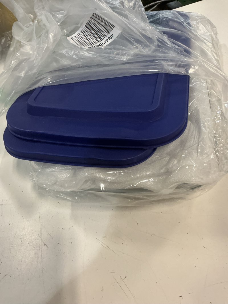 Condition photo showing Good Condition for 8-piece glass baking dish set with plastic lids,rectangular glass bakeware set with lids, baking pans for lasagna, leftovers, cooking, kitchen, freezer-to-oven and dishwasher, blue navy blue