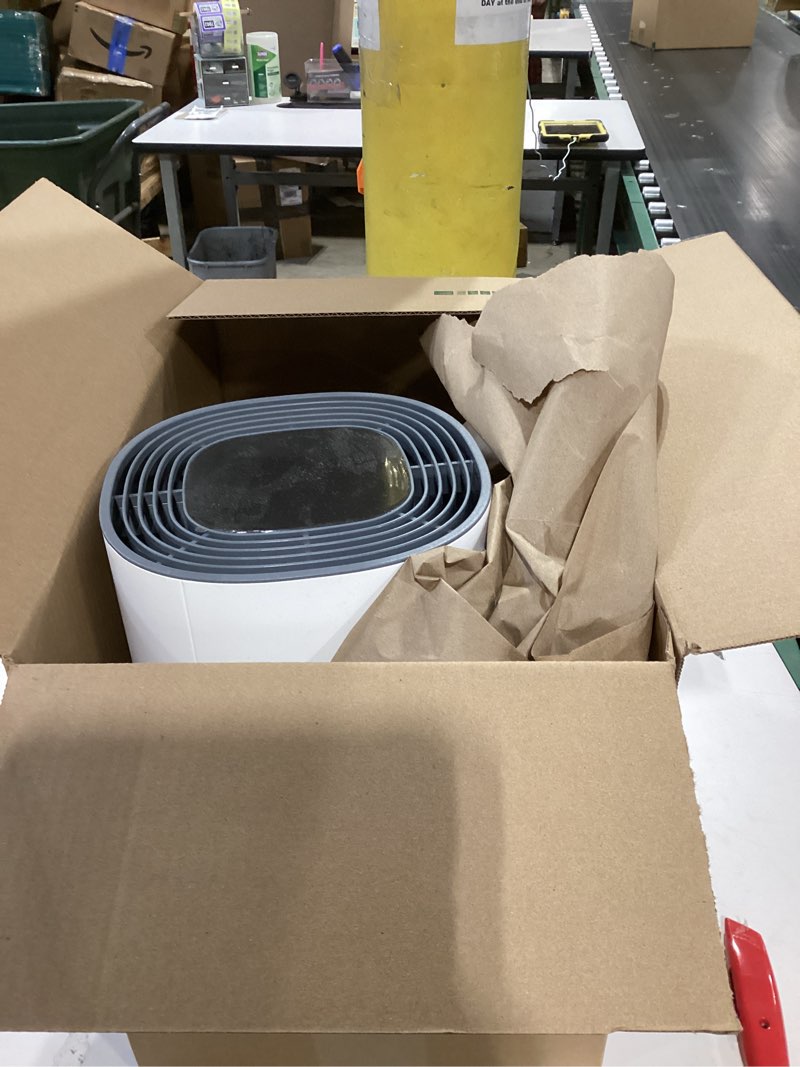 Condition photo showing Good Condition for Clorox HEPA Air Purifiers for Home, True HEPA Filter, Medium Rooms Up to 1,000 Sq Ft, Removes 99.9% of Mold, Viruses, Wildfire Smoke, Allergens, Pet Allergies, Dust, AUTO Mode, Whisper Quiet