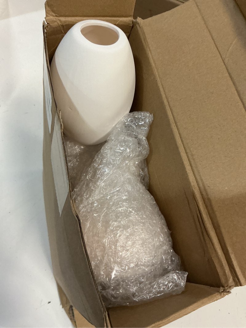 Condition photo showing New/Like New for Fuyoooo 6 Sets Paint Your Own Vases Unpainted White Vases Ceramic Painting Kit for Adults with Paint Brushes, Underglaze Paints and Palettes for Christmas Birthday Party Activity Gift Art DIY Supplies