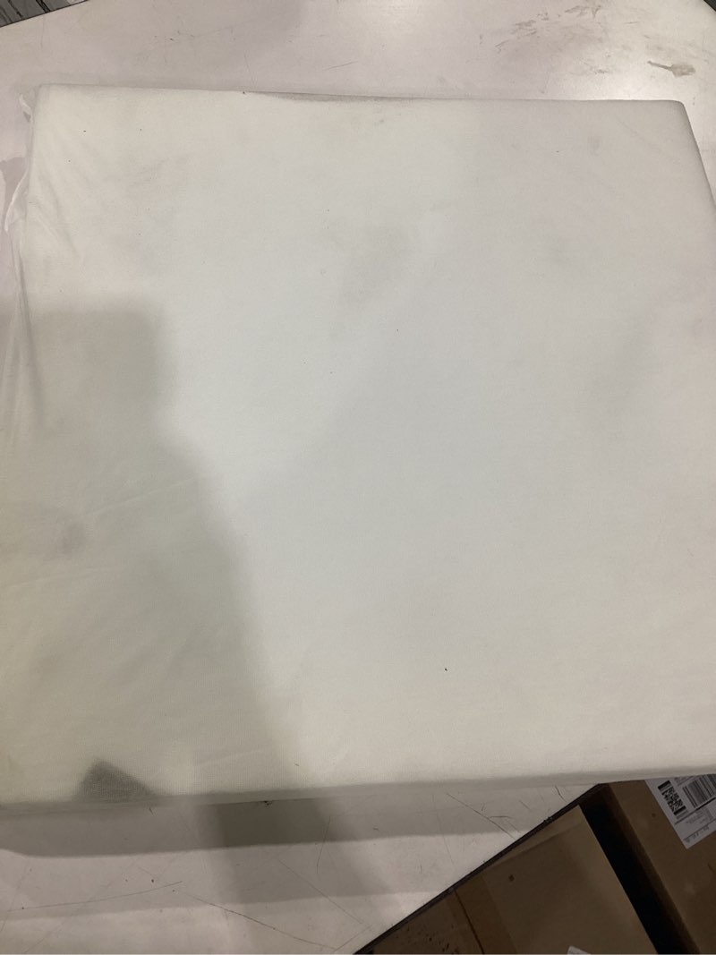 Condition photo showing Good Condition for white cushion(product info unknown)