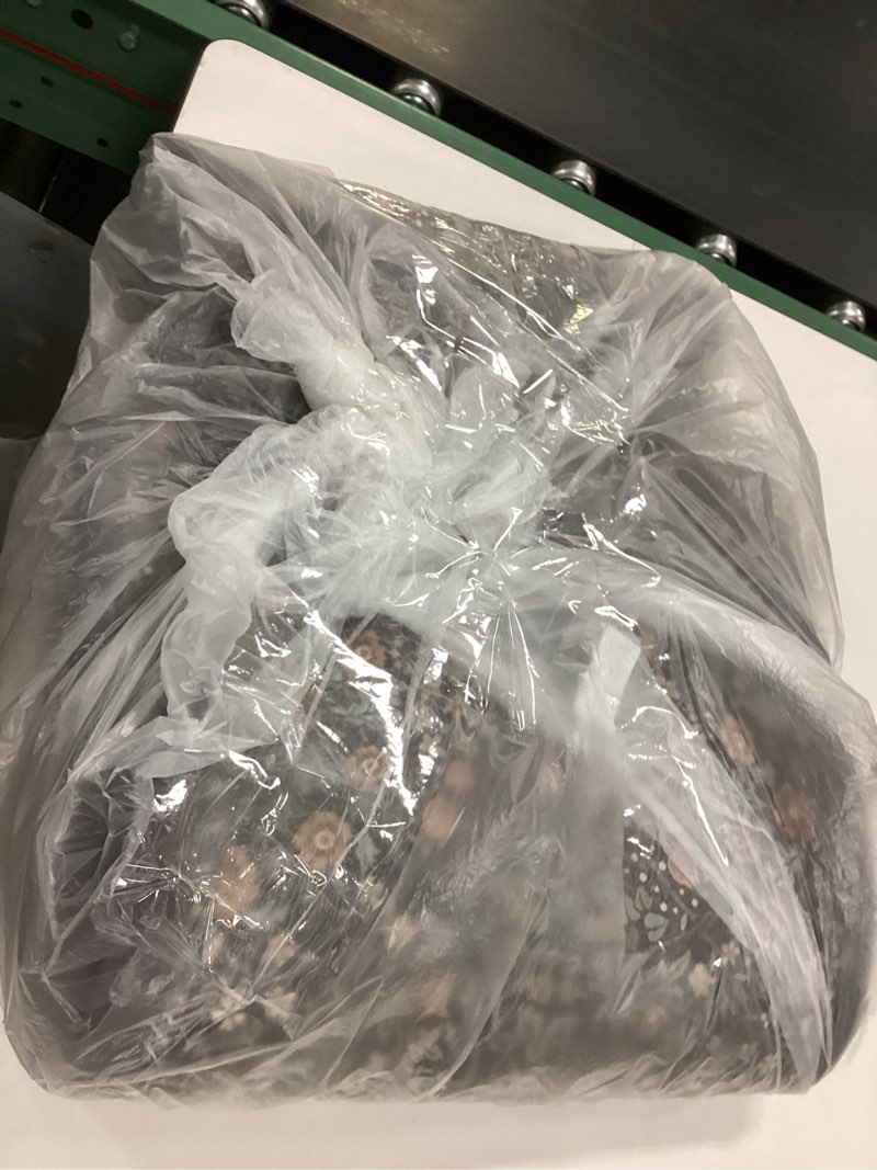 https://lotting-media.assets.bidfta.com/lotting_d340c3d2-52c8-4a66-95c2-b2f10aa38661