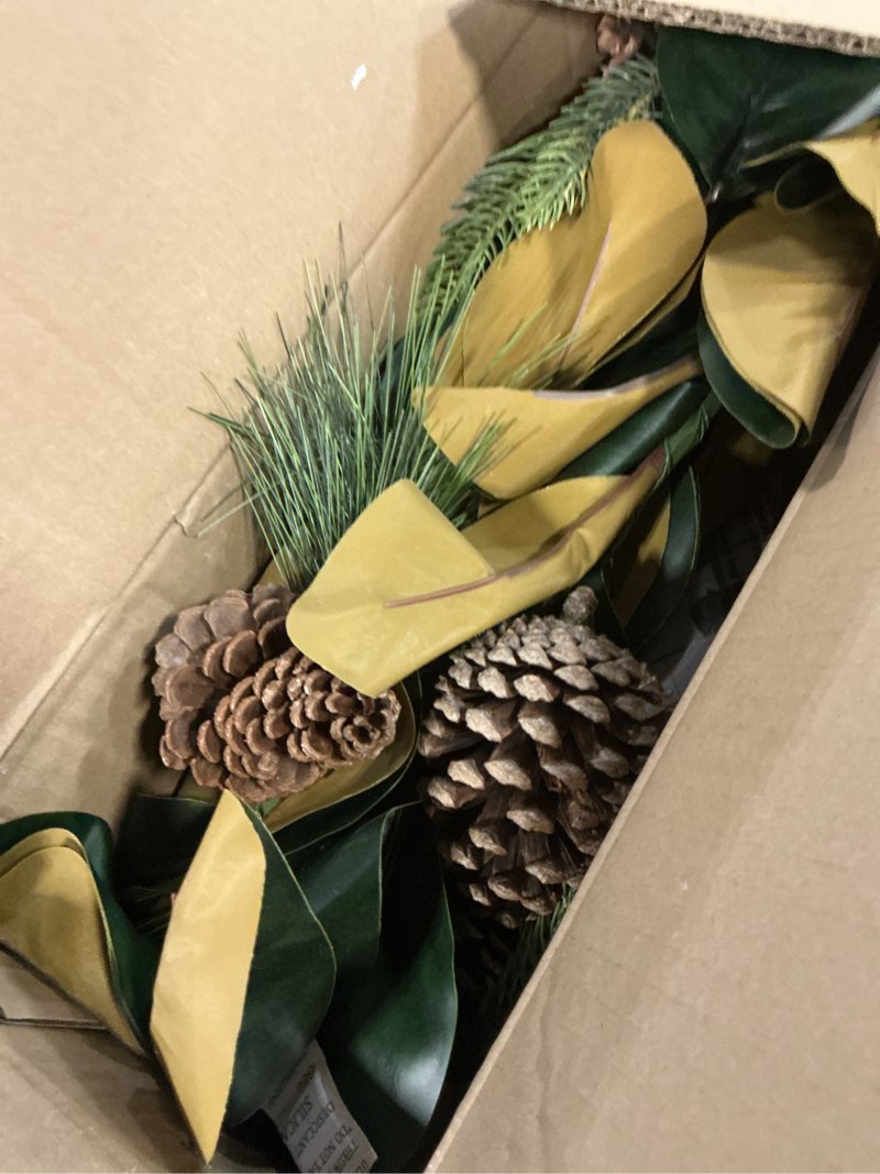 Condition photo showing Good Condition for puleo international 6 ft x 9" garland with magnolia leaves & pine cones