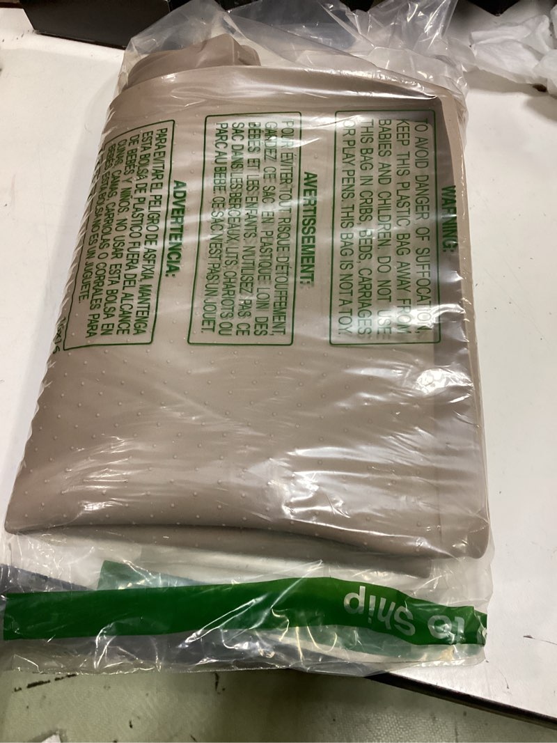 Condition photo showing Good Condition for hubulk dog feeding mat,100% waterproof food grade silicone pet food and water bowl placemat,dishwasher, high raised edge to prevent spills,nonslip tray to stop messes on floor?28"x18"x0.8", taupe? 28" x 18" x 0.8" taupe
