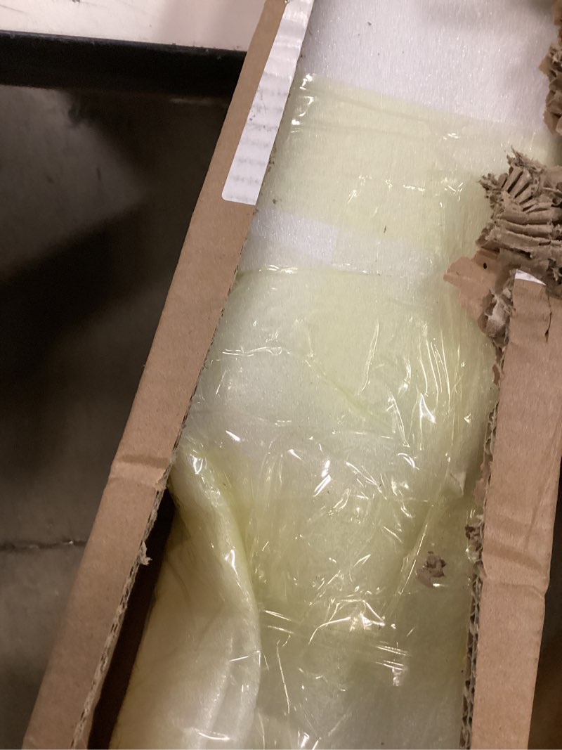 Condition photo showing Good Condition for Peel and Stick Wall Molding Kit Set of 6 Frames, Premade Wainscoting Panels for Interior Wall Decor, Molding Trim for Living Room Bedroom Corridor Home Accent Walls Panel Modern B