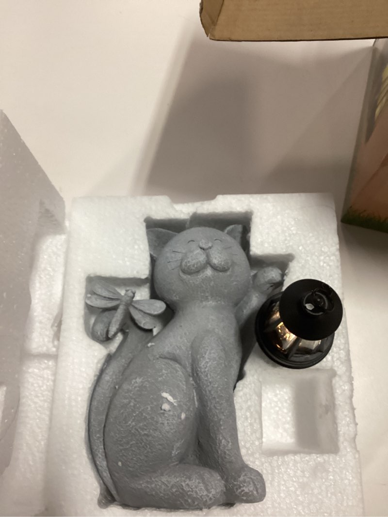 Condition photo showing Good Condition for Solar Garden Outdoor Statues Cat with Solar Lantern,Outdoor Cat Figurines Decorations,Lawn Home Decor for Patio, Balcony, Yard Ornament,Unique Housewarming and Birthdays Gifts for Mom Women Grandma Grey Cat