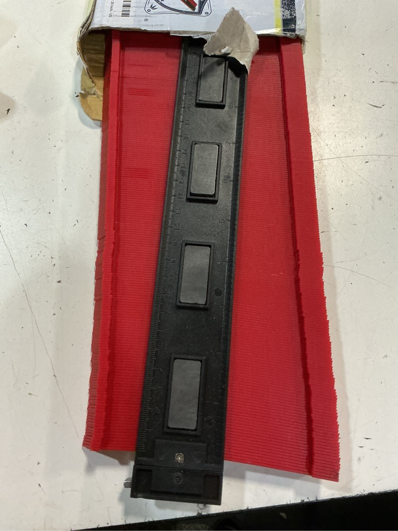 Condition photo showing Good Condition for firstinfo metal-lock-powerful-magnet -attached 20 inch (508mm) lockable & twin scale widen profile contour shape duplicator gauge convenient for magnetic attraction 20 inch red