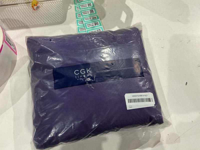 Condition photo showing Good Condition for king size 4 piece sheet set - comfy breathable & cooling bed sheets set - hotel luxury bedding for women, men, kids, teens, boys & girls - deep pockets, ultra-soft, wrinkle free - oeko-tex - purple 37 - purple king