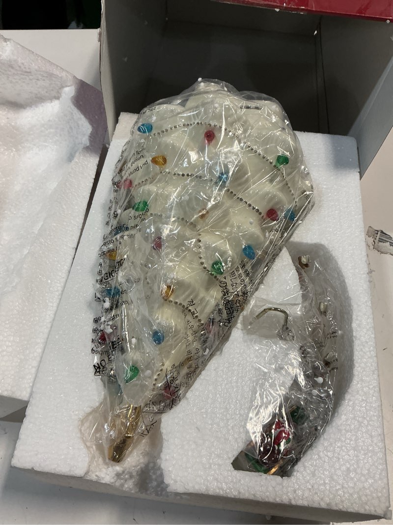 Condition photo showing Good Condition for Lenox 894469 Treasured Traditions Tree with Flying Santa, Christmas & Holiday Decor Tree, Flying Santa