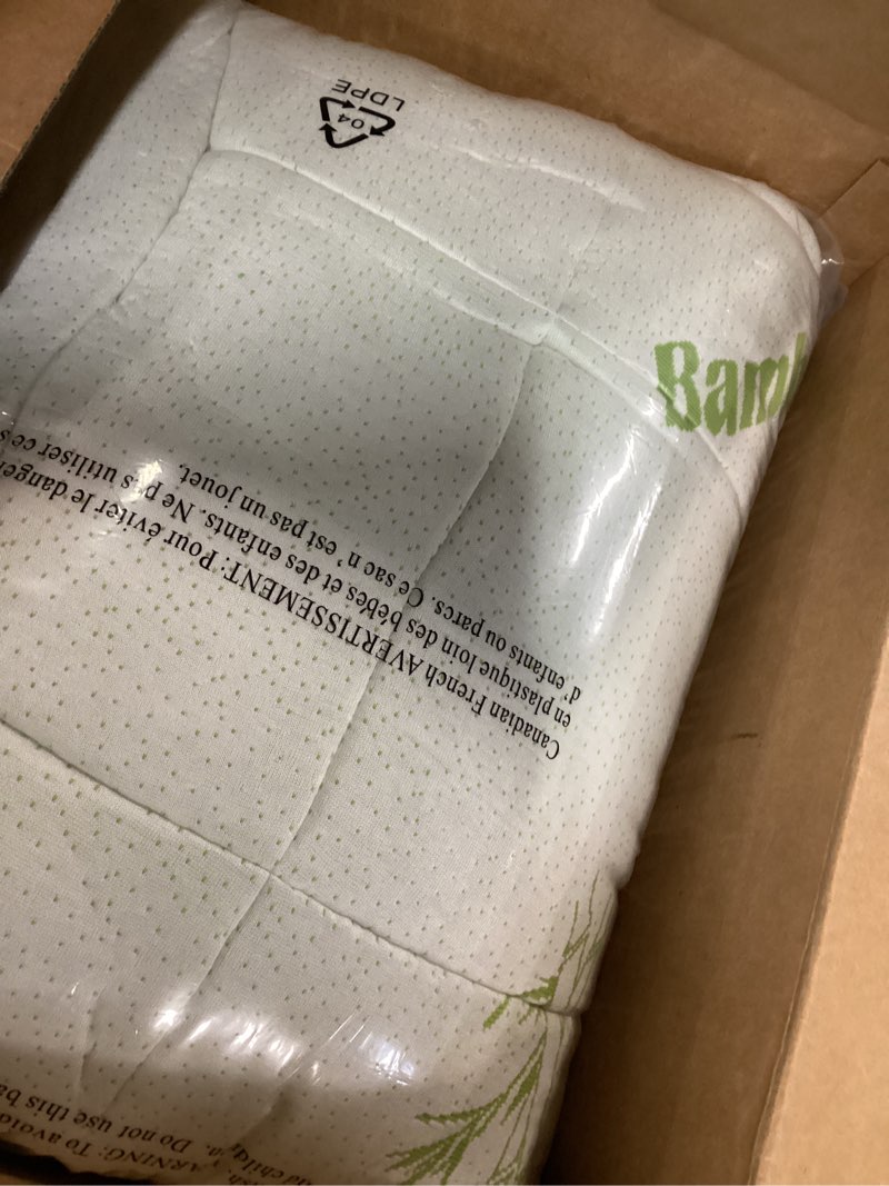 Condition photo showing New/Like New for mattress pad queen size, cooling pillow top mattress topper, ultra soft viscose made from bamboo, breathable for hot sleepers, deep pocket 8"-20", green green queen