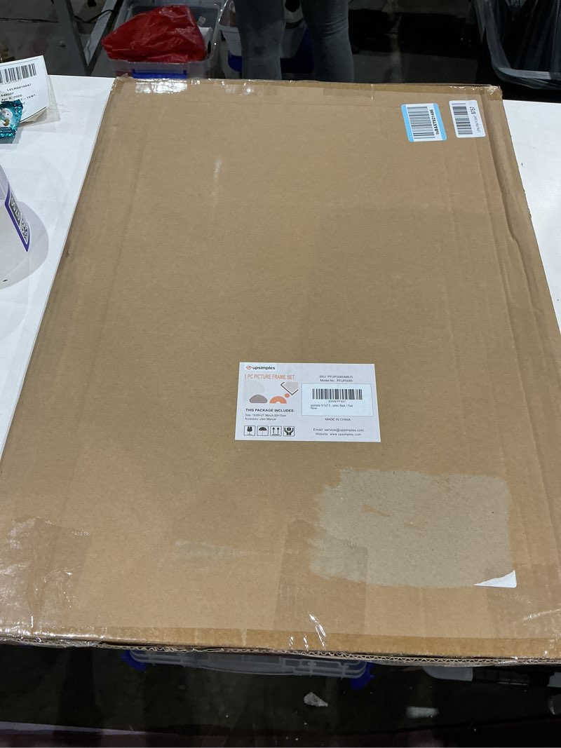 Condition photo showing New/Like New for upsimples 19.7x27.6 puzzle frame, display 18x24in with mat or 50x70cm without, wall hanging 1000 pieces puzzles frames, black, 1 pack black 19.7x27.6
