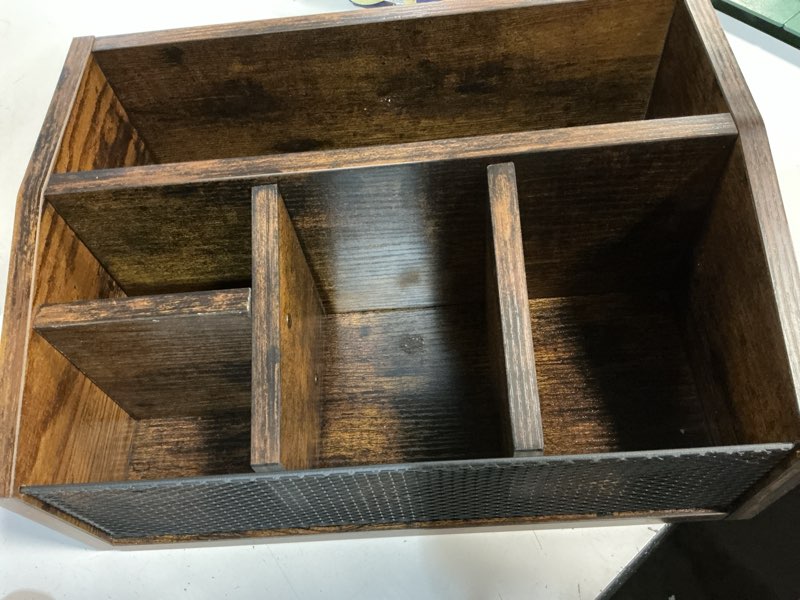 Condition photo showing Good Condition for desk organizer