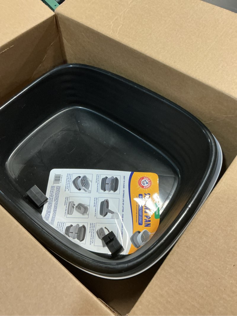 Condition photo showing Good Condition for arm & hammer large sifting litter box scoop free cat litter tray with microban, made in usa