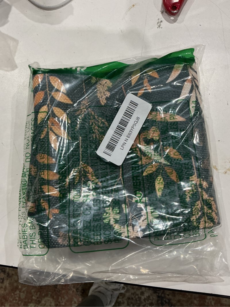 Condition photo showing Good Condition for kiuloam vintage botanical wildflower pillow covers 18x18 set of 2 black brown floral leaf rustic farmhouse decorative throw pillows neutral outdoor square cushion cases for sofa couch bed home decor 18" x 18" (pack of 2) vintage botanical wildflower