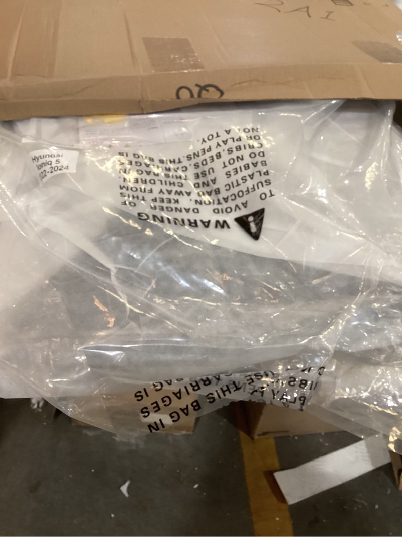 Condition photo showing Good Condition for pleoos® floor mats for hyundai ioniq 5 2024 2023 2022 (unmovable center console), all-weather tpe rubber floor liners & trunk mat, full set car floor mats accessories (not fit ioniq 5 n)