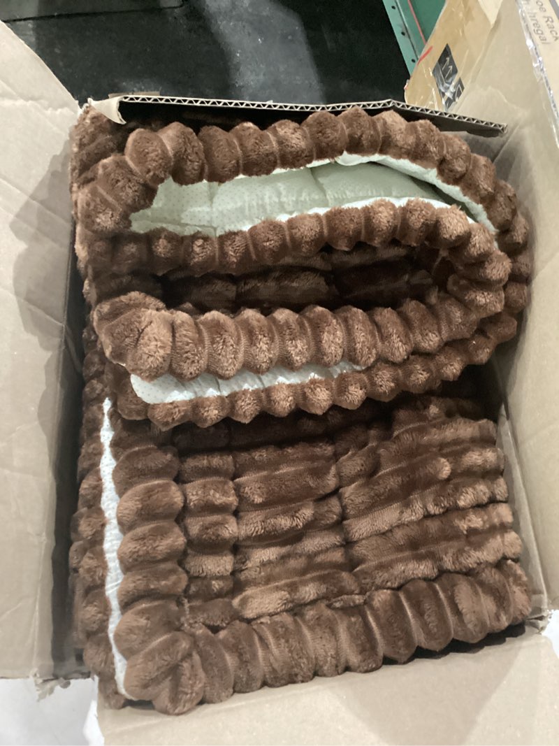 Floor rug, plush