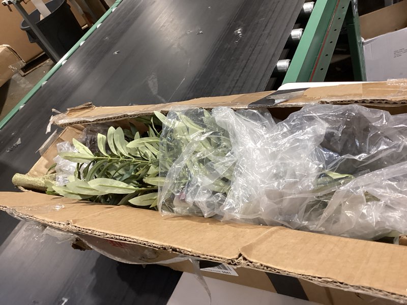 Condition photo showing Good Condition for Realead Artificial Olive Tree 6ft - Tall Faux Olive Tree with Thick Trunk and Lifelike Leaves - Large Fake Olive Tree for Modern Home Office Decor