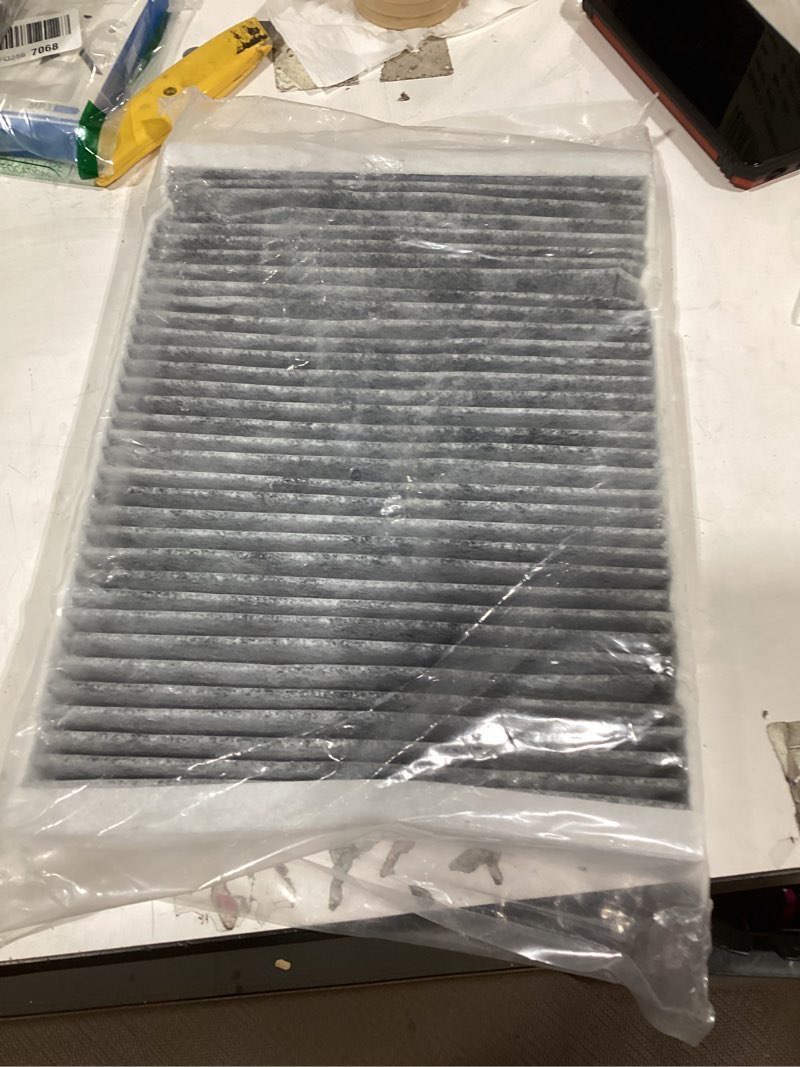 Condition photo showing New/Like New for similiar product please see preview pictures similiar product not like photo or descriptionpuroma cabin air filter with activated carbon, compatible with cp285, cf10285, toyota camry, rav4, highlander, corolla, sienna, tundra, prius, 4runner, subaru outback, lexus, scion, land rover, jaguar