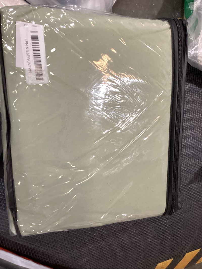 Condition photo showing Good Condition for ilavande queen sheets set 6 piece,hotel luxury super soft 1800 series microfiber queen bed sheets set-wrinkle free & breathable-14 deep pocket sheets for queen size bed(queen,sage green) sage green queen(6pc)