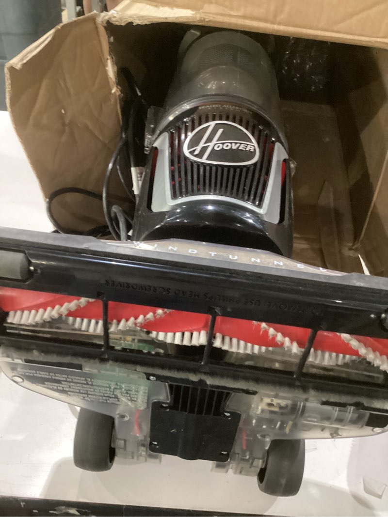 Condition photo showing Good Condition for hoover maxlife pro pet swivel vacuum cleaner, bagless upright vac, hepa media filtration, maxlife system, windtunnel technology, corded vacuum cleaners for home use
