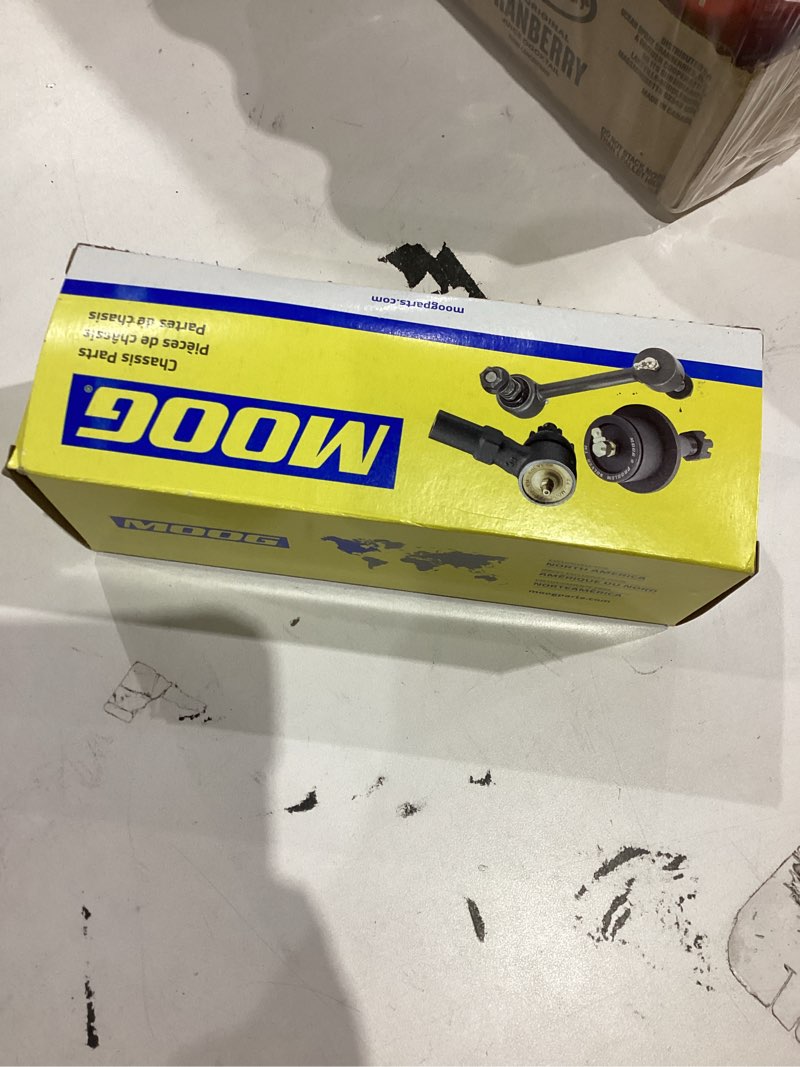 Condition photo showing New/Like New for MOOG K750749 Suspension Stabilizer Bar Link for Honda Pilot