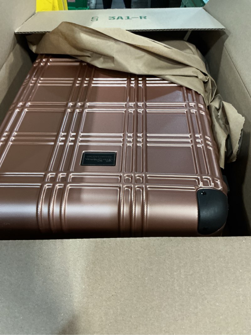 Condition photo showing Good Condition for ben sherman nottingham lightweight hardside 4-wheel spinner travel luggage, rose gold, 24-inch checked 24-inch checked rose gold