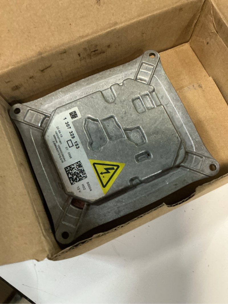Condition photo showing Good Condition for xenon ballast hid headlight module control unit fits 328i 328xi 335i 335xi 645i 650i x5 x3 e90 e92 e93 63117182520 1307329153 8j0907391
