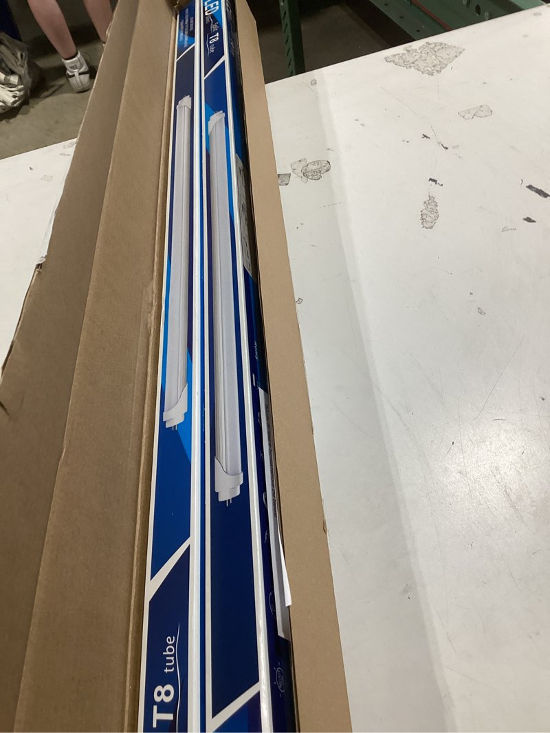 Condition photo showing New/Like New for lightingwill led t8 light tube 3ft, daylight white 5000k, dual-end powered ballast bypass, 1600lumens 15w (32w fluorescent equivalent), clear cover, ac85-265v lighting tube fixtures, 4 pack daylight white 3ft