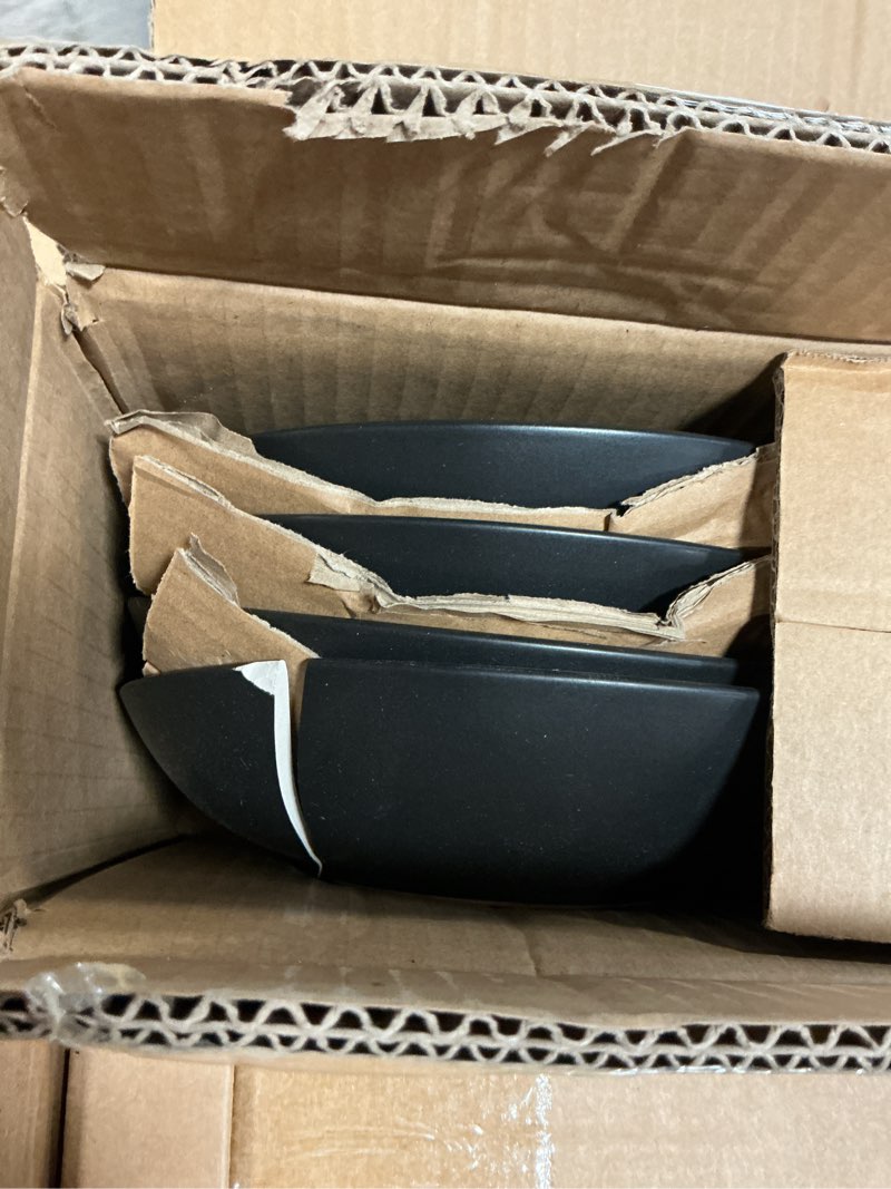 Condition photo showing Good Condition for 16 pieces ceramic dinnerware set,plates and bowls sets for 4,black dinnerware set for kitchen, modern design plate sets with black rim, microwave and dishwasher safe