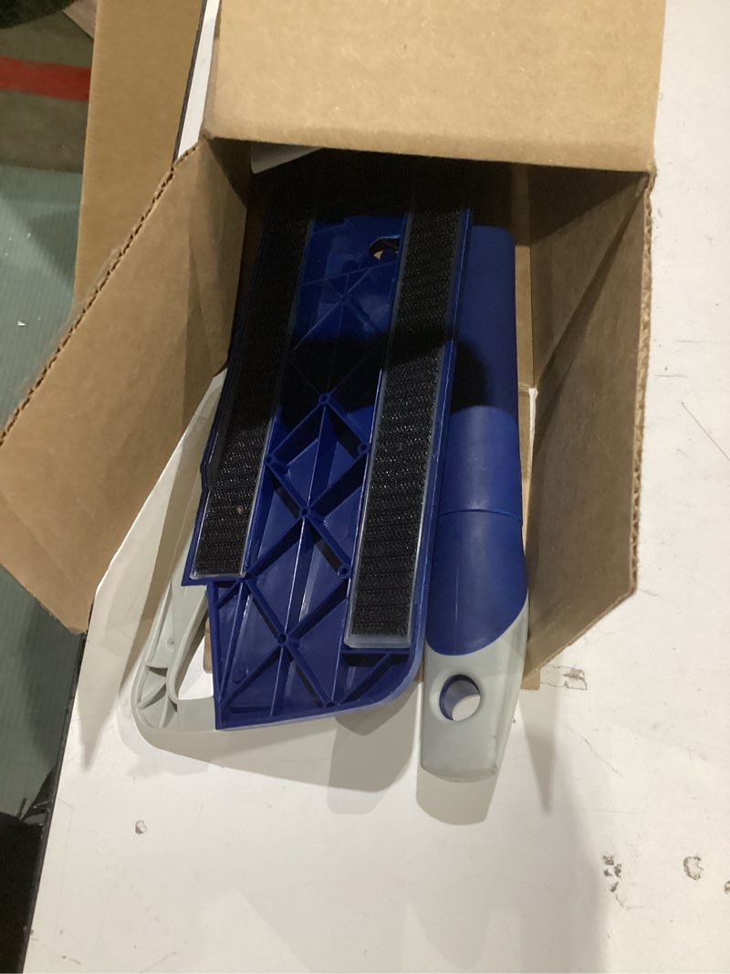 V https://www.amazon.com/Bona-Stone-Laminate-Spray-Premium/dp/B073HRXV8X