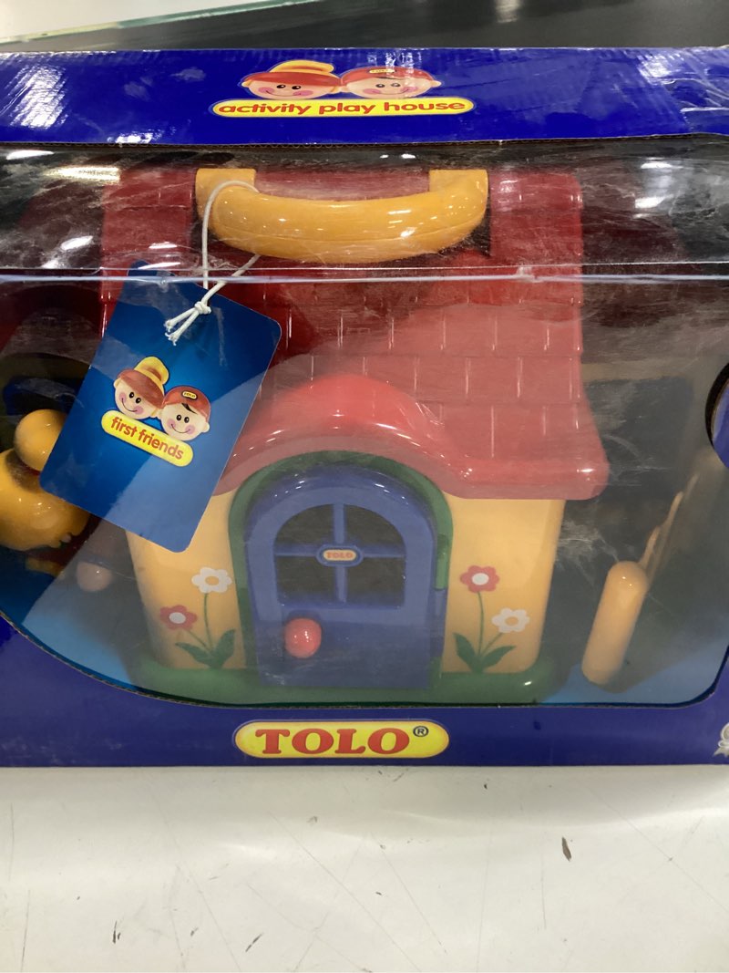 Condition photo showing New/Like New for tolo play house