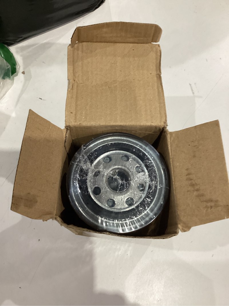 Condition photo showing Good Condition for Oil Filter 40318591 40409065 MT40409065 Compatible with Farmtrac LS Montana Mahindra Caterpillar Mitsubishi