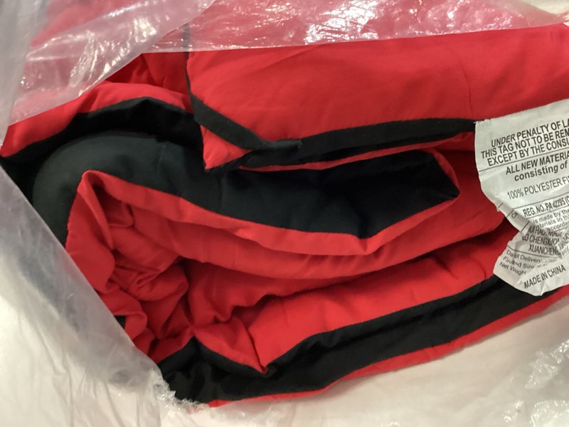 Condition photo showing Good Condition for Decroom Lightweight Full Comforter Set with 2 Pillow Sham - 3 Pieces Set - Quilted Down Alternative Comforter/Duvet Insert for All Season - Red/Black - Full Size Full Red/Black