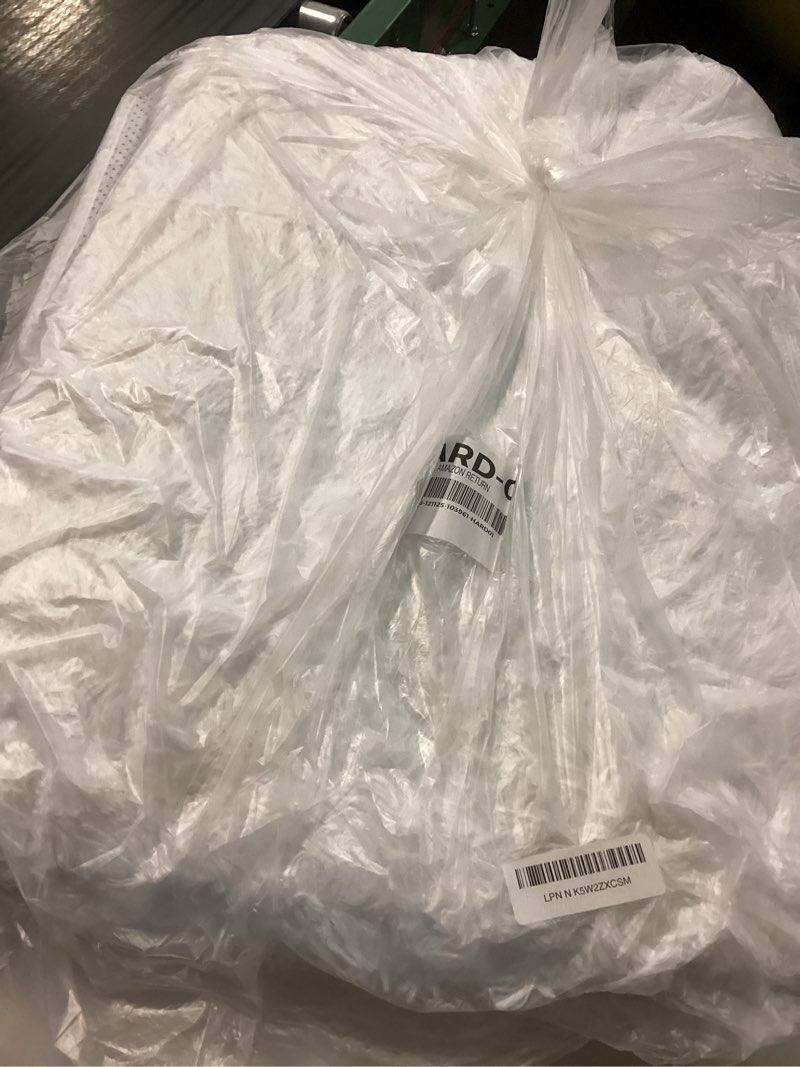 Condition photo showing Good Condition for FinRe?c White Rugs for Bedroom Living Room, 4x6 Feet Fluffy Shaggy Area Rug, Non-Slip Soft Shag Rug for Nursery Kids Room Dorm Room Home Decor, Indoor Plush Floor Carpet White 4' x 6' (Rectangular)