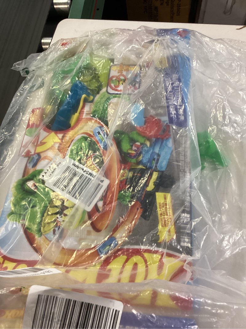 Condition photo showing As Is for Hot Wheels Toy Car Track Set, City T-Rex Blaze Battle Playset & 1:64 Scale Die-Cast Vehicle, 18” Tall, Multiple Race Outcomes, Spinning Dinosaur Eyes