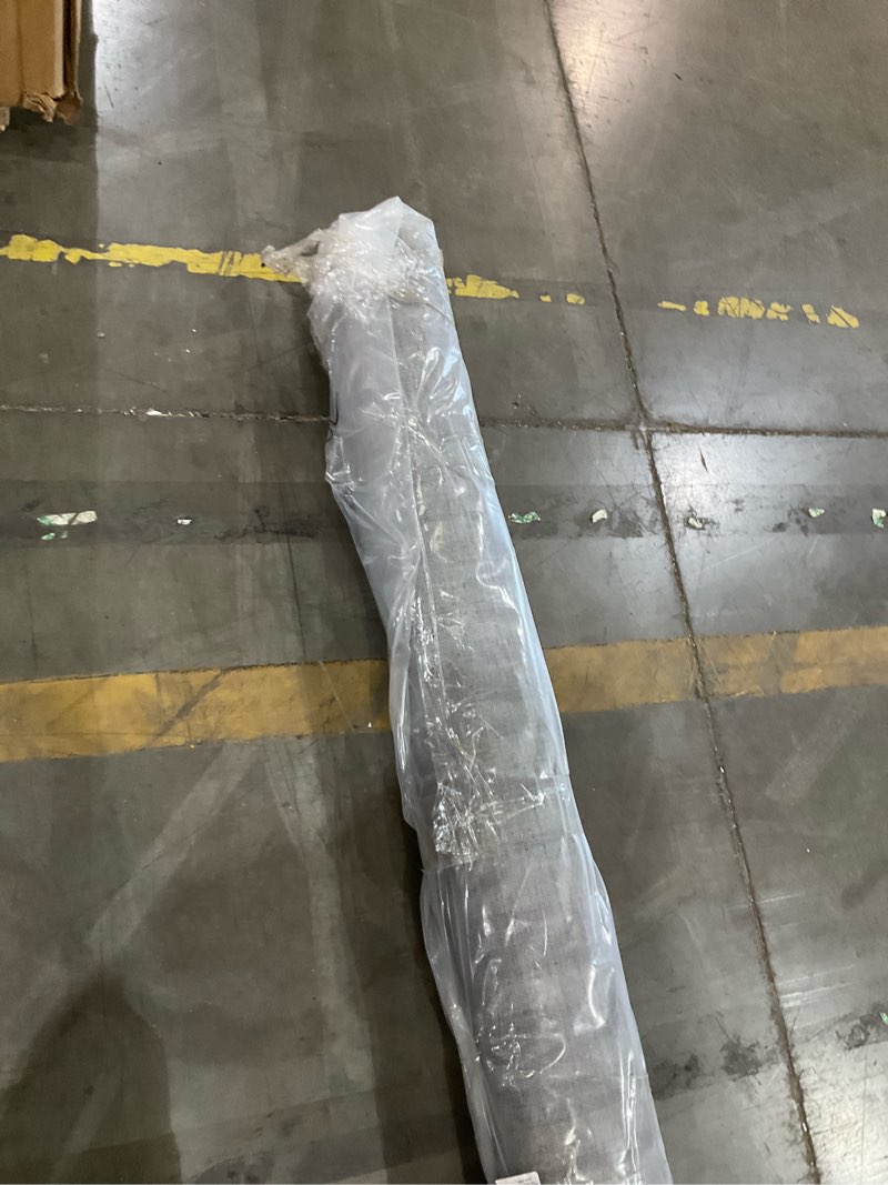 Condition photo showing Good Condition for large area rug